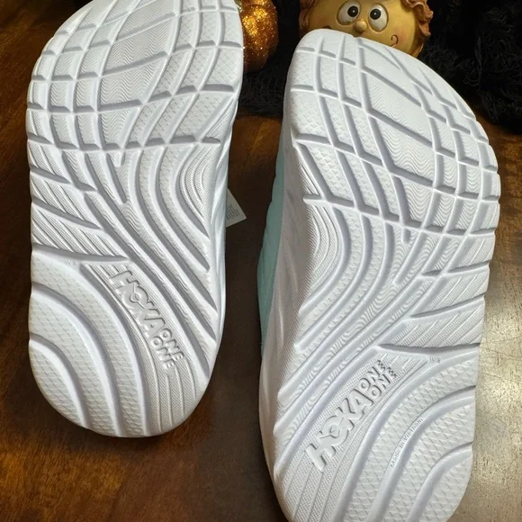 Hoka One One Ora Comfort Recovery Eggshell Blue and White Recovery Slides size 8 - Picture 5 of 5